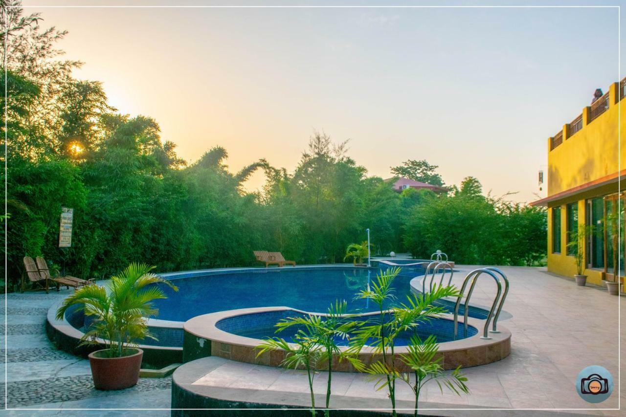 Aura Corbett Resort Corbett National Park Extérieur photo